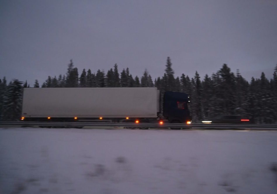 Det er relativt få alvorlige ulykker i januar, men forholdsvis mange der personbil møter tungbil. Foto: Henriette Erken Busterud, Statens vegvesen