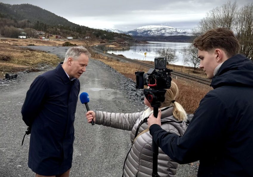 Samferdselsminister Jon-Ivar Nygård ny rv 80 mellom Bodø og Fauske skal gå prosjektet Sandvika-Sagelva nå lyses ut